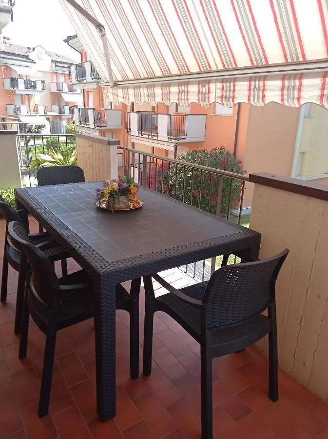 Lejlighed Casa Vacanze Con Ampia Piscina