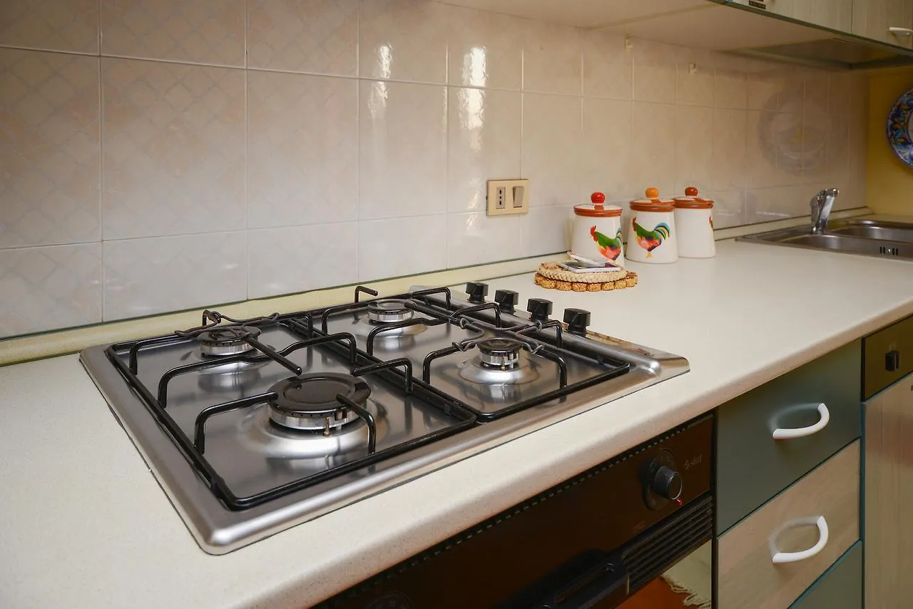 Casa Vacanze Con Ampia Piscina