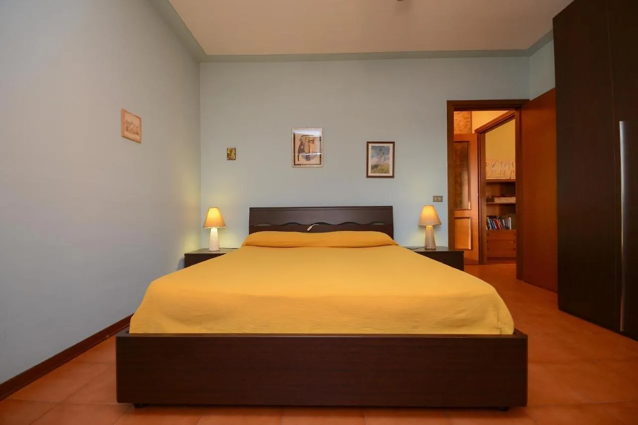 Casa Vacanze Con Ampia Piscina