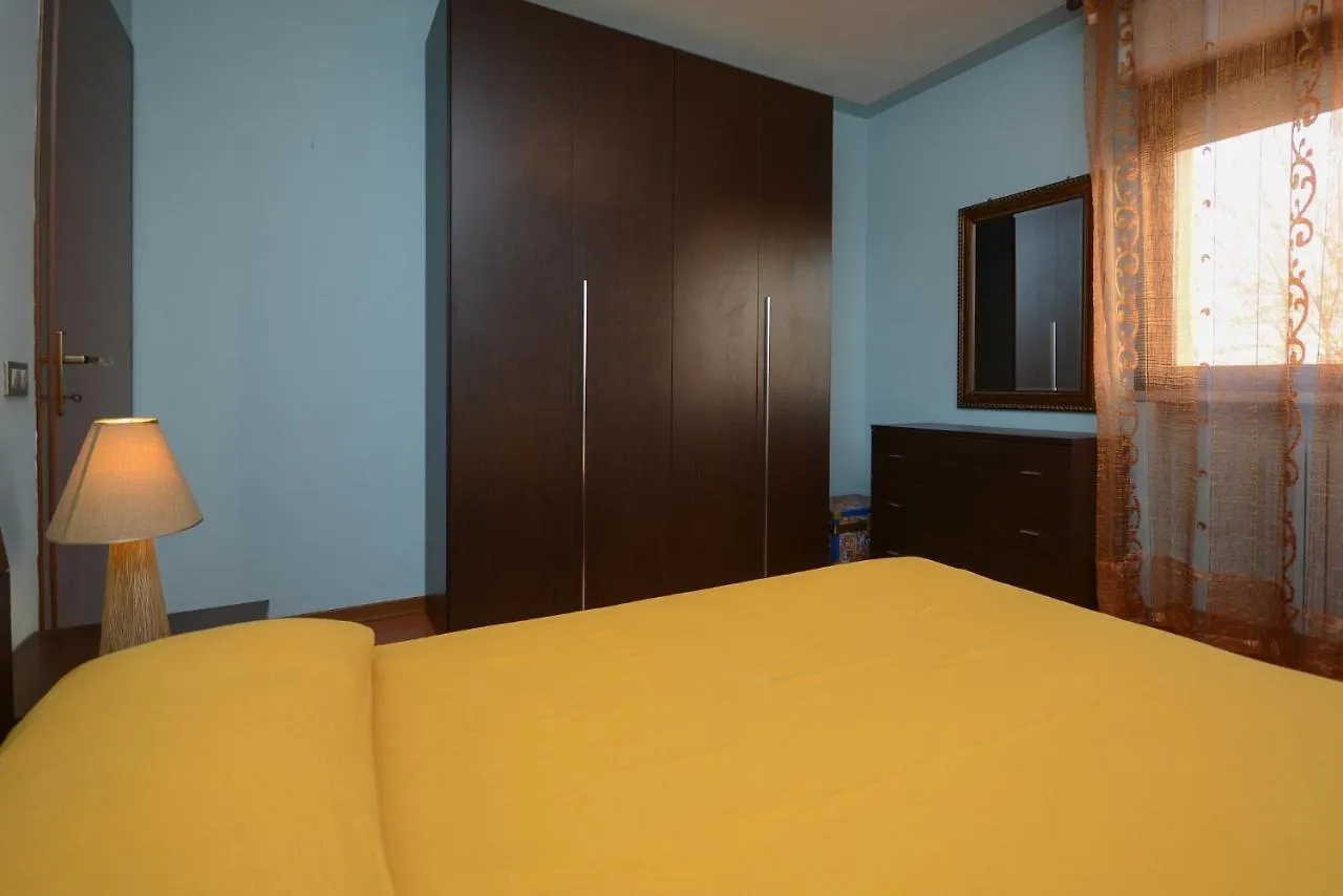 Lejlighed Casa Vacanze Con Ampia Piscina
